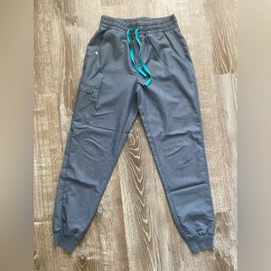 Figs Zamora Scrub Bottoms Gray Small